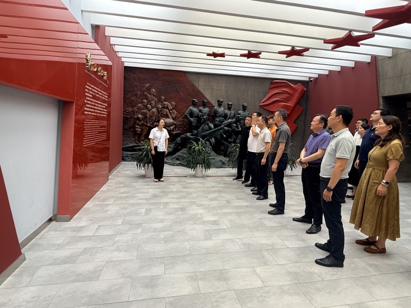 现场教学1(七战七捷纪念馆).jpg